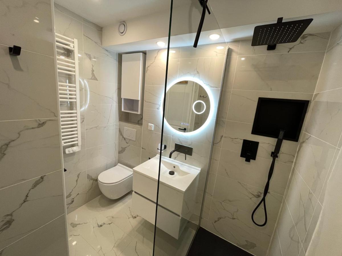 Cosy Appartement Au Calme A Deux Pas Du Centre 아론 외부 사진