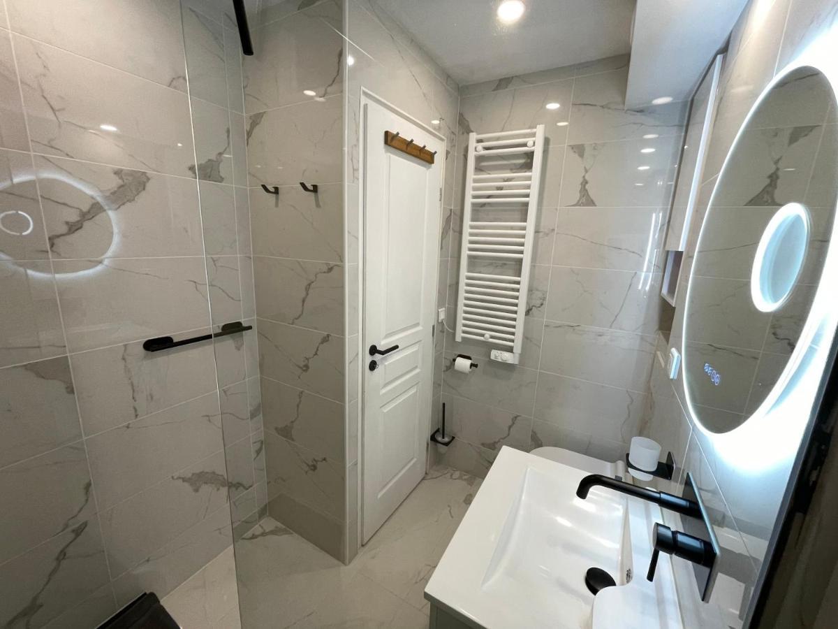 Cosy Appartement Au Calme A Deux Pas Du Centre 아론 외부 사진